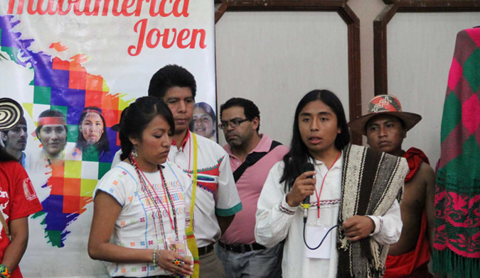 Jovenes Mixes Representando a Mexico